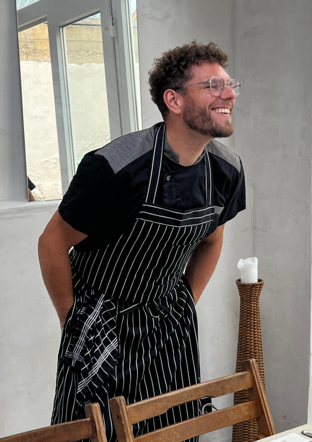 afbeelding van de chef van fermenti die alle focaccia's bereid